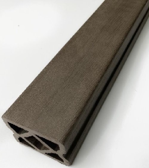 Перила верхние и нижние 66x55x4000 из дерева и пластика купить в Ростове